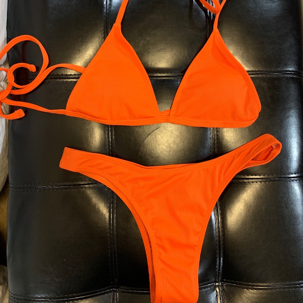 Ribbed bikini